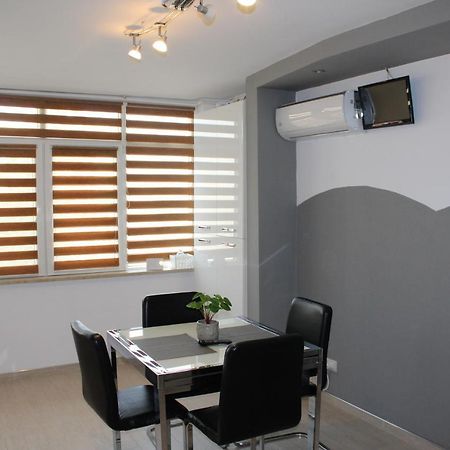 Denis Apartament Турда Екстериор снимка