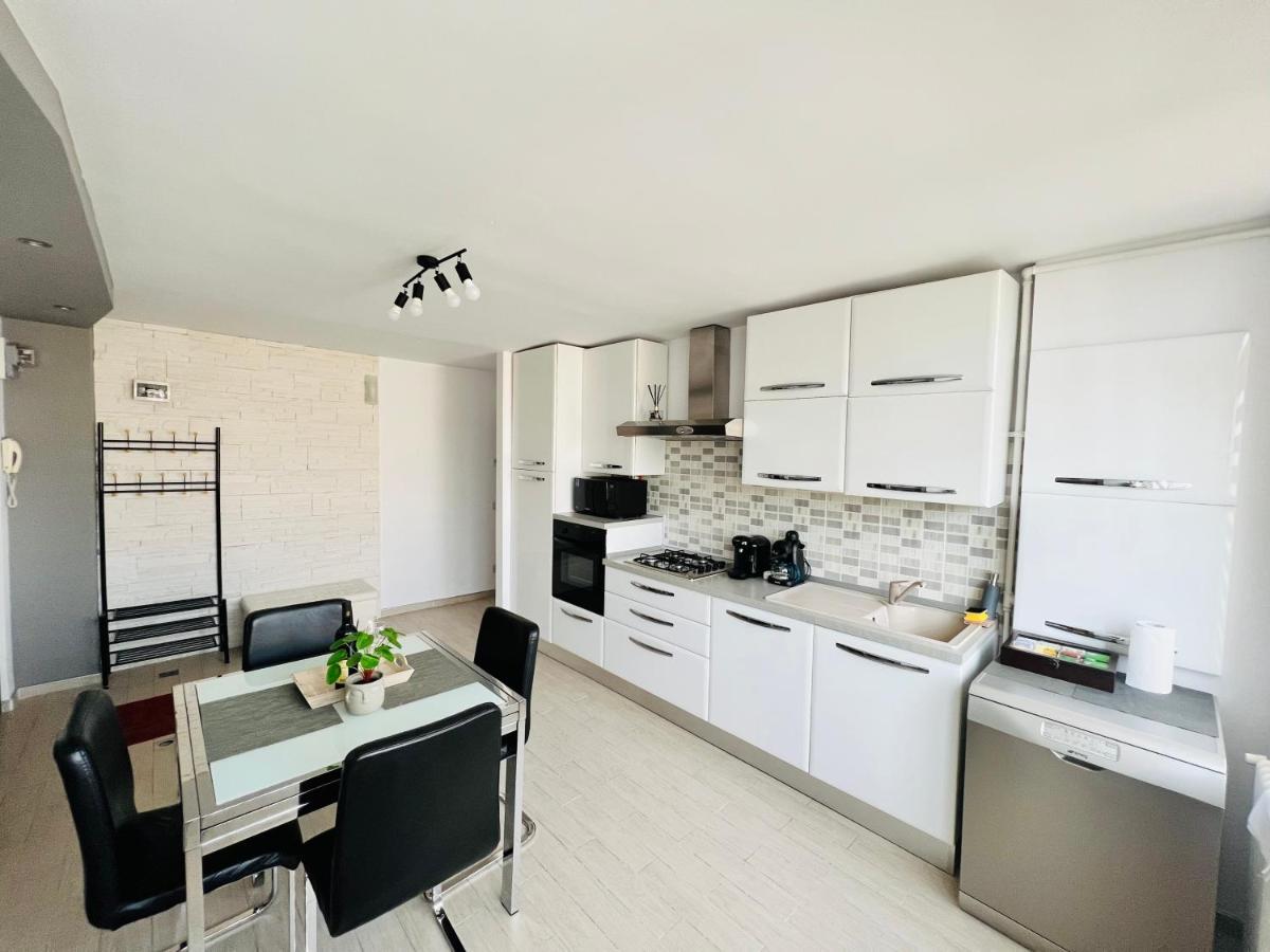 Denis Apartament Турда Екстериор снимка